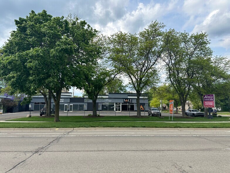 1306-1312 E Michigan Ave, East Lansing, MI à louer - Photo de l’immeuble – Image 3 sur 3