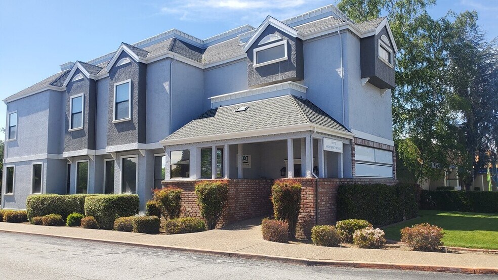 16175 Monterey Rd, Morgan Hill, CA à louer - Photo de l’immeuble – Image 2 sur 5
