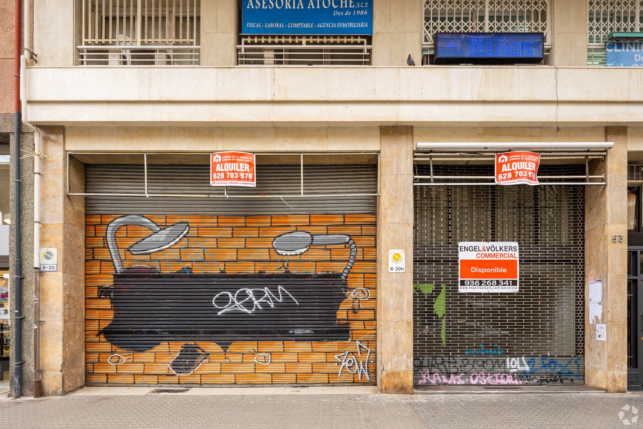 Local commercial dans Barcelone, Barcelona à louer Photo de l’immeuble– Image 1 sur 2