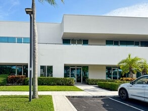 6501 Park of Commerce Blvd NW, Boca Raton, FL à louer Photo de l’immeuble– Image 2 sur 32