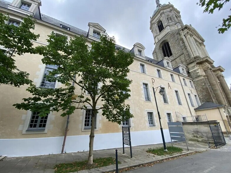 Bureau dans Rennes à louer - Photo de l’immeuble – Image 3 sur 9