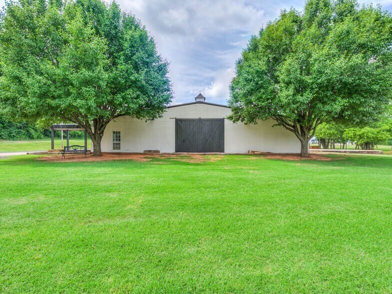1900 SE 16th St, Newcastle, OK à vendre - Photo de l’immeuble – Image 3 sur 50