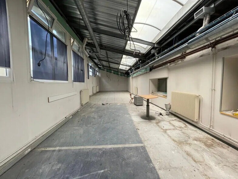 Bureau dans Cachan à louer - Photo intérieure – Image 2 sur 4