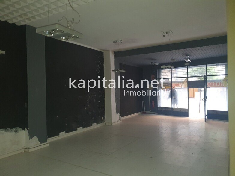 Local commercial dans Ontinyent, Valencia à vendre - Photo de l’immeuble – Image 2 sur 4