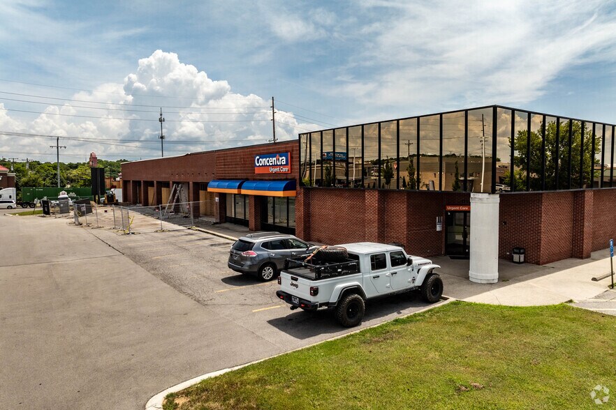 1717 Gallatin Pike N, Madison, TN à louer - Photo principale – Image 1 sur 31