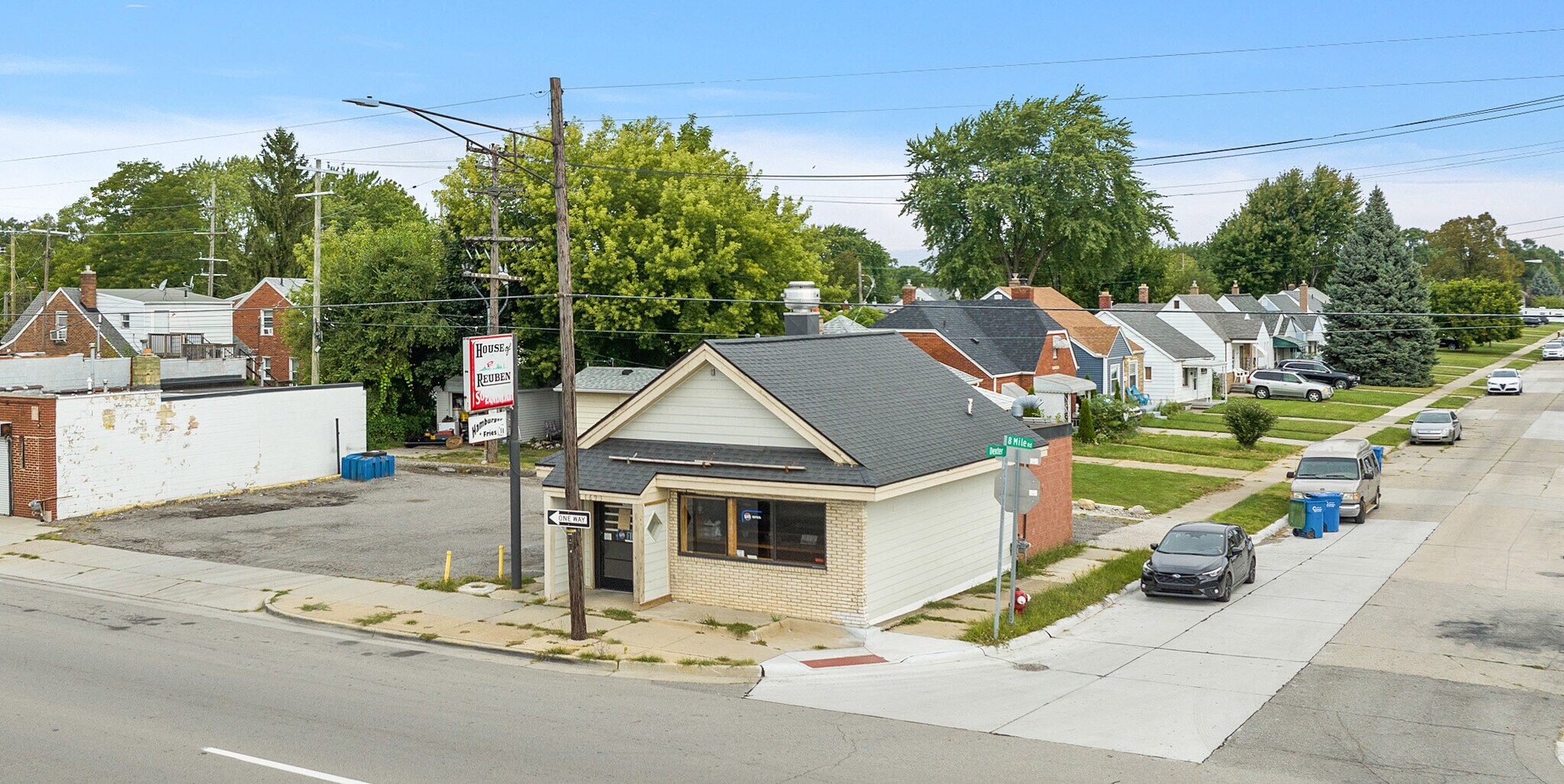 14693 E 8 Mile Rd, Warren, MI à vendre Photo principale– Image 1 sur 9