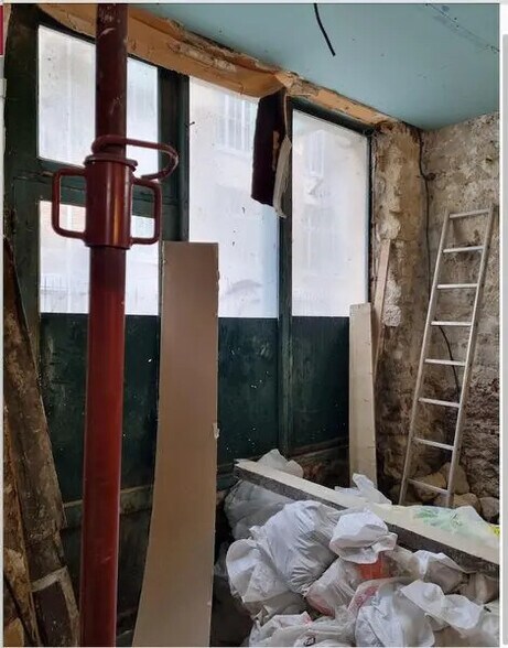 Local commercial dans Paris à louer - Photo de l’immeuble – Image 3 sur 8