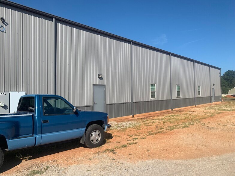 3200 Locust Hill Rd, Taylors, SC à vendre - Photo de l’immeuble – Image 3 sur 5
