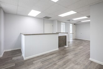 172 N Tustin St, Orange, CA à louer Numérisation 3D Matterport– Image 1 sur 10