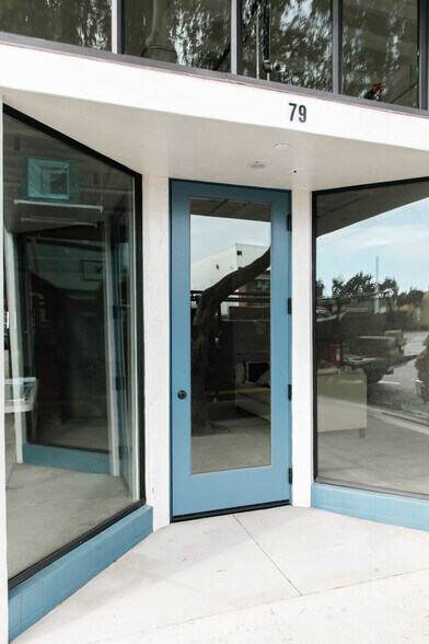 79-97 S Oak St, Ventura, CA à louer - Photo de l’immeuble – Image 3 sur 3