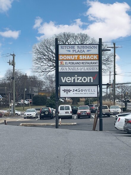 497 Ritchie Hwy, Severna Park, MD à louer - Photo de l’immeuble – Image 3 sur 8