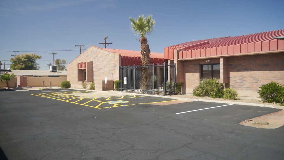 8618 N 35th Ave, Phoenix, AZ à vendre - Photo de l’immeuble – Image 3 sur 6