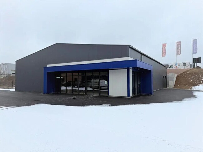 Plus de détails pour Local d'activités à louer