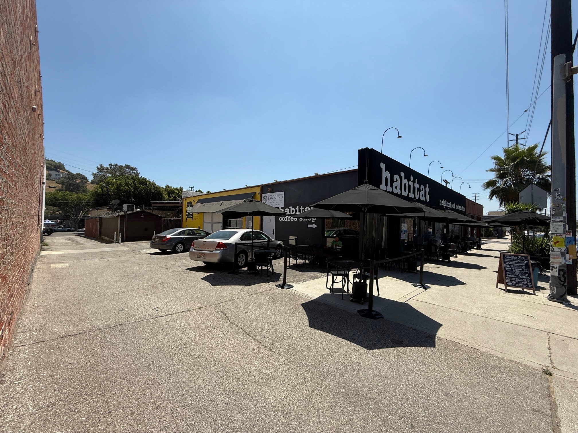 3700-3704 Eagle Rock Blvd, Los Angeles, CA à louer Photo de l’immeuble– Image 1 sur 8