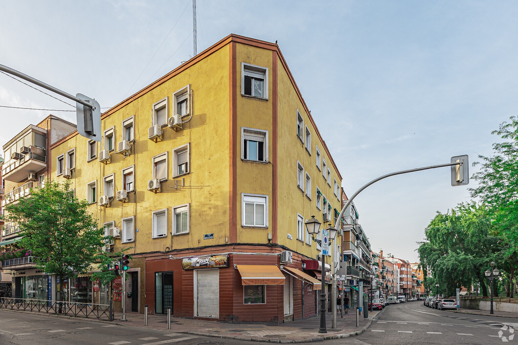 Avenida Rafaela Ibarra, 1, Madrid, Madrid à vendre Photo principale– Image 1 sur 12