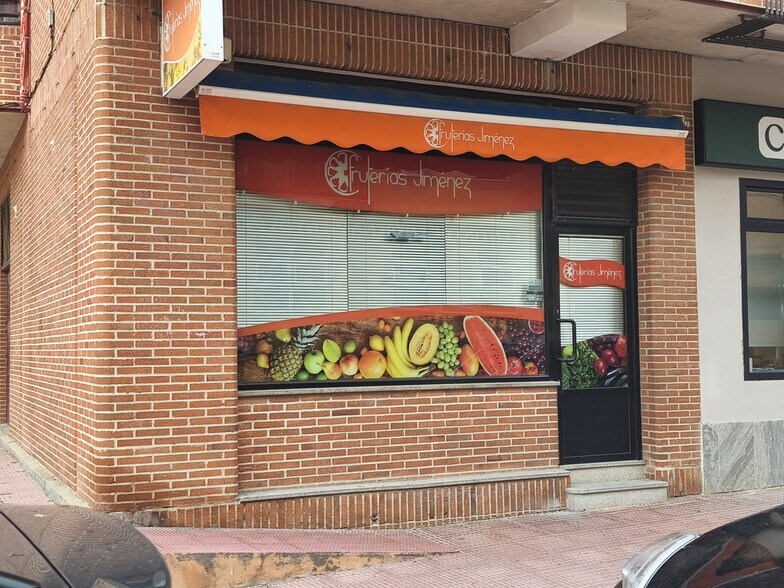 Local commercial dans Ávila, Ávila à louer - Photo de l’immeuble – Image 1 sur 2