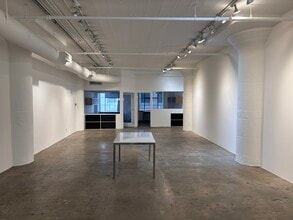 127 E 9th St, Los Angeles, CA à louer Photo intérieure– Image 2 sur 2