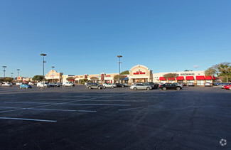 Plus de détails pour 10455 N Central Expy, Dallas, TX - Local commercial à louer