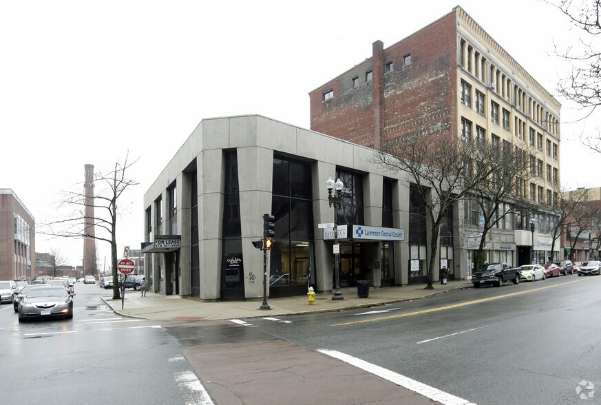 300 Essex St, Lawrence, MA à louer - Photo principale – Image 2 sur 11