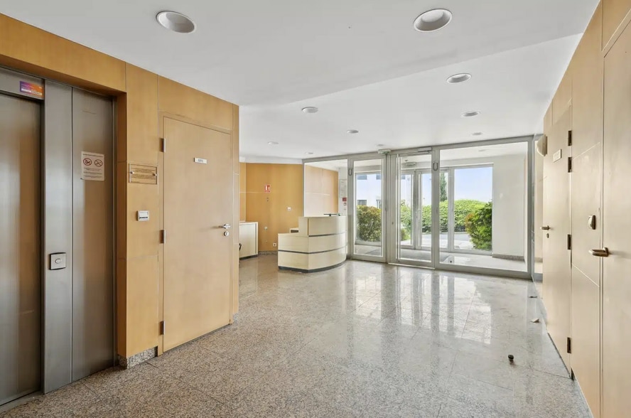 21 Rue Des Bretons, Saint-Denis à louer - Hall d’entrée – Image 2 sur 3