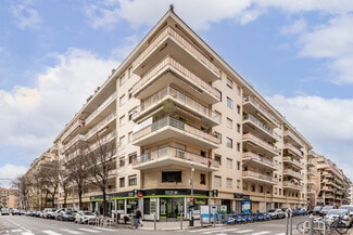 Plus de détails pour Local commercial à vendre