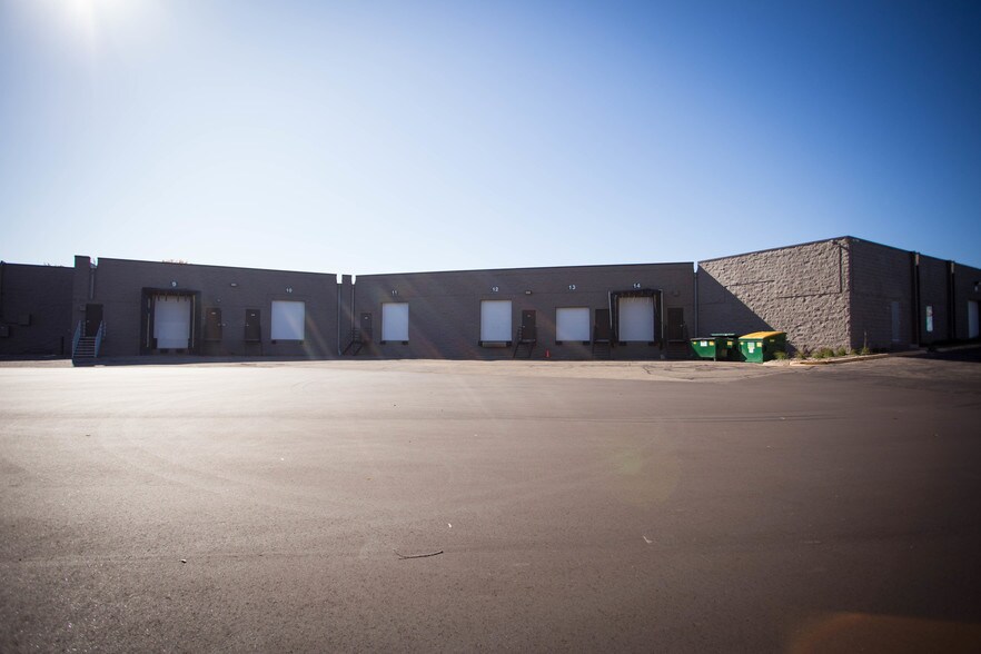 2700 Freeway Blvd, Brooklyn Center, MN à louer - Autre – Image 2 sur 3