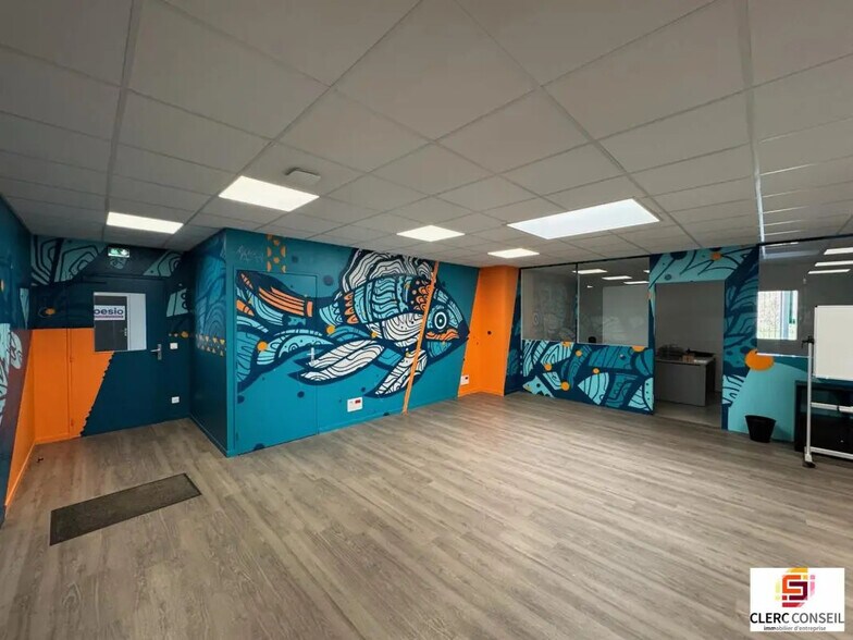 Bureau dans Vironvay à vendre - Photo de l’immeuble – Image 2 sur 23