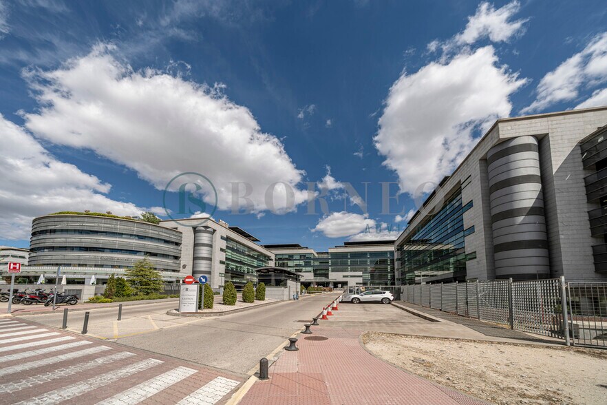 Calle Anabel Segura, 11, Alcobendas, Madrid à louer - Photo de l’immeuble – Image 2 sur 4