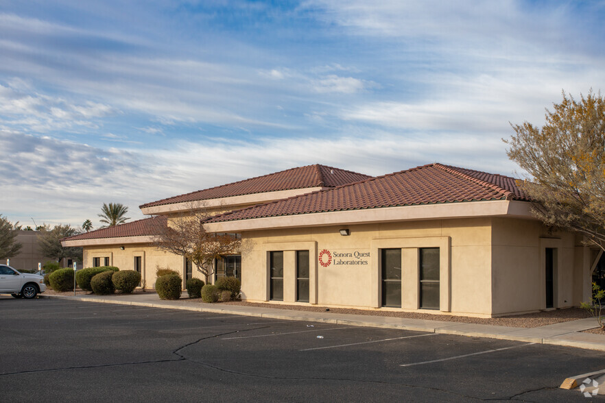 1860 E Salk Dr, Casa Grande, AZ à louer - Photo de l’immeuble – Image 2 sur 3