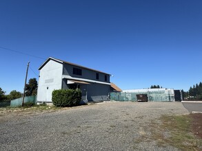 5755 - 5765 State St, Salem, OR à louer Photo intérieure– Image 1 sur 4