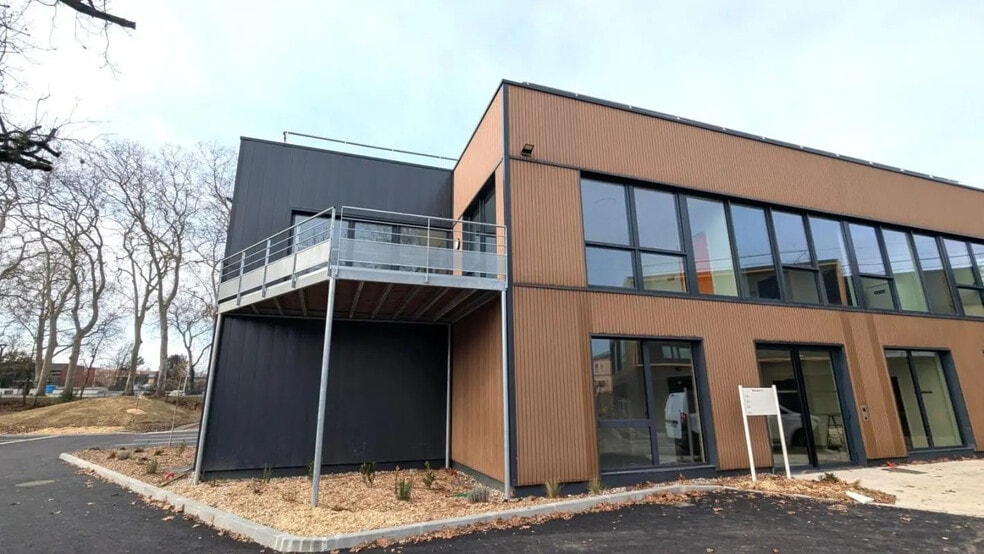 Bureau dans Ramonville-Saint-Agne à louer - Photo de l’immeuble – Image 3 sur 17