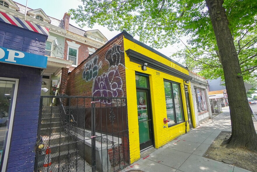 3217 Georgia Ave NW, Washington, DC à vendre - Photo de l’immeuble – Image 3 sur 14