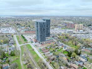 45 Railroad St, Brampton, ON - VUE AÉRIENNE  vue de carte