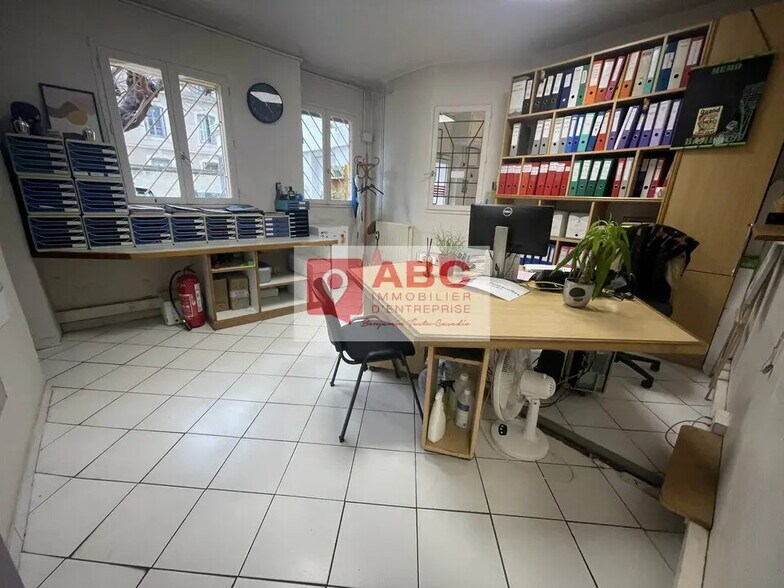 Bureau dans Montpellier à louer - Photo de l’immeuble – Image 1 sur 7
