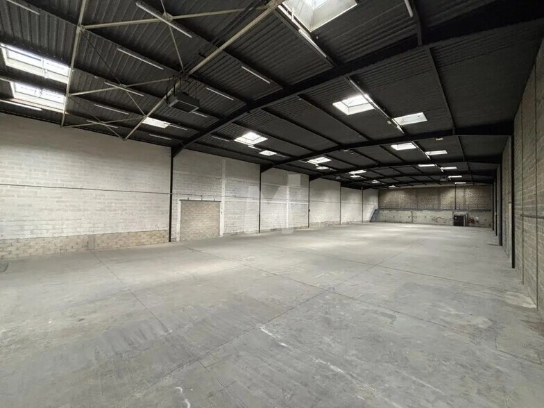 Industriel/Logistique dans Morangis à louer - Photo intérieure – Image 3 sur 11