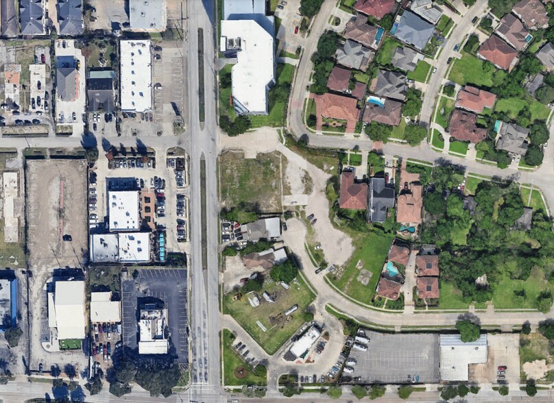 3111 Chimney Rock Rd, Houston, TX à louer - Photo de l’immeuble – Image 3 sur 8