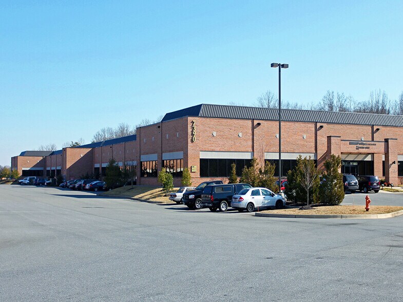 7390 Coca Cola Dr, Hanover, MD à louer - Photo de l’immeuble – Image 2 sur 10