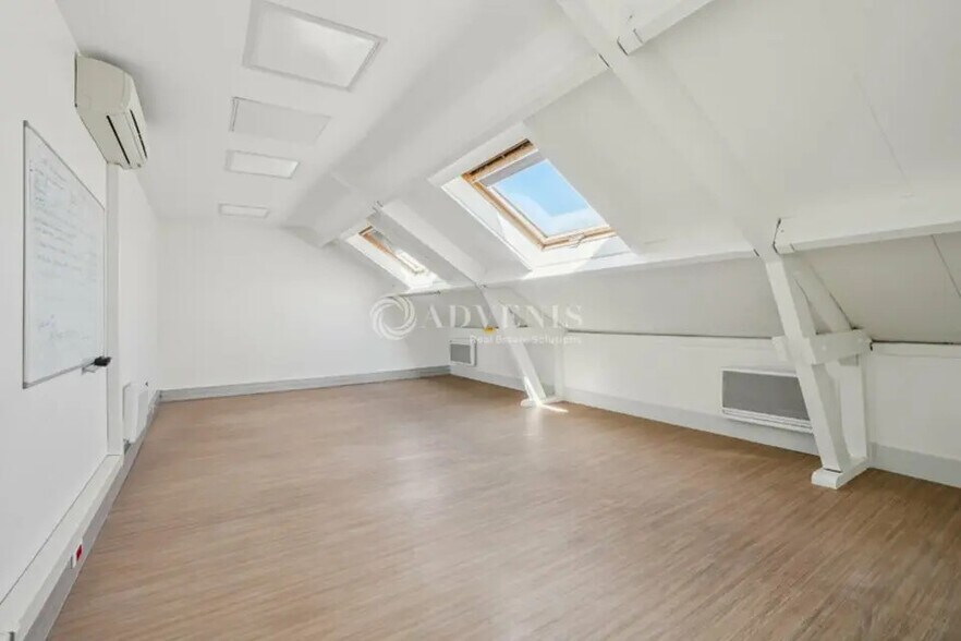 Bureau dans Paris à louer - Photo de l’immeuble – Image 2 sur 9