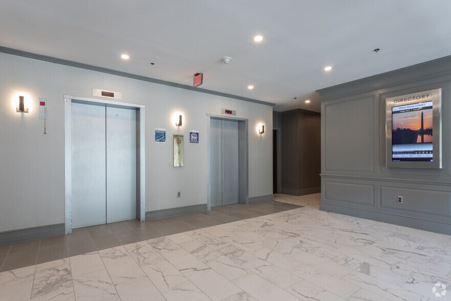 10555 Main St, Fairfax, VA à louer - Hall d’entrée – Image 3 sur 3