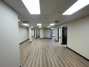 8991 W Flamingo Rd, Las Vegas, NV à louer Photo intérieure– Image 1 sur 9