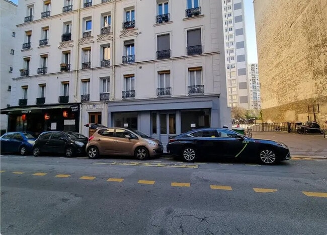 Plus de détails pour Local commercial à louer