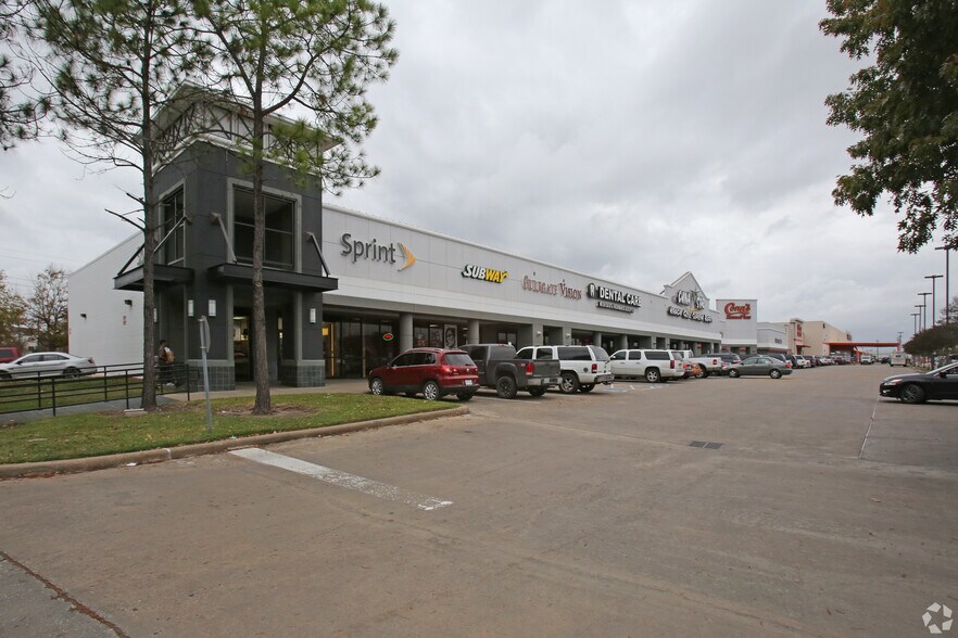 6888 Gulf Fwy, Houston, TX à louer - Photo de l’immeuble – Image 3 sur 9