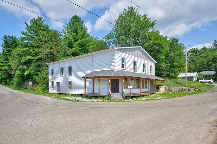 11 Mount Zion Rd, Elk Creek, VA à vendre - Photo de l’immeuble – Image 3 sur 59