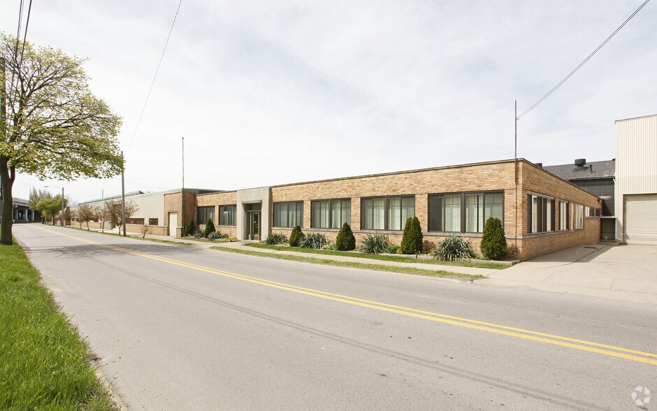 1709 Thompson St, Lansing, MI à louer - Photo principale – Image 1 sur 8