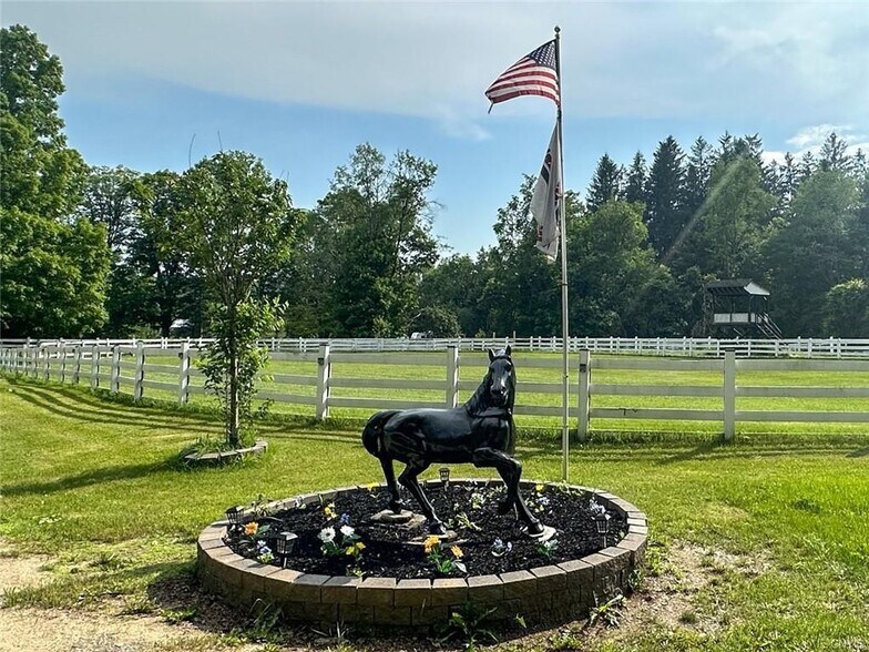 185 Dairy Hill Rd, Little Falls, NY à vendre - Photo de l’immeuble – Image 3 sur 50