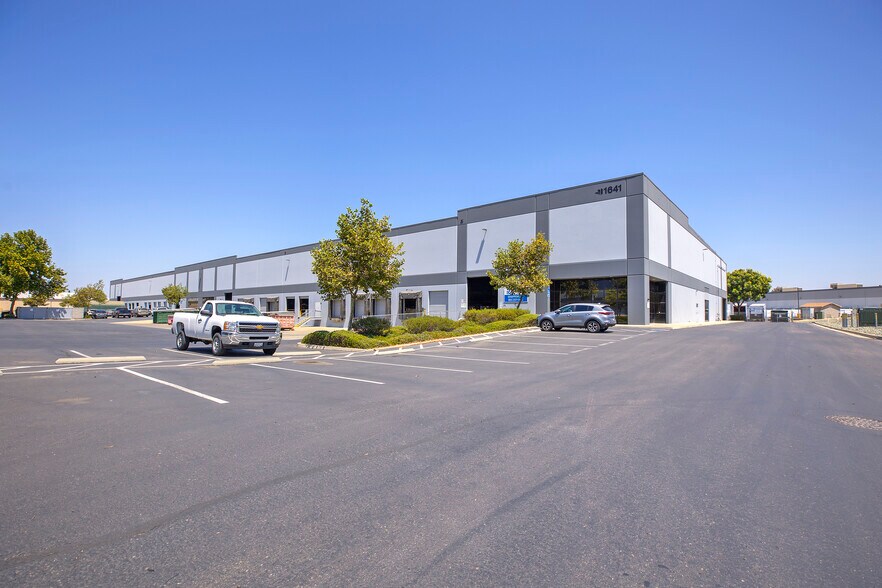 1641 E Citation St, Stockton, CA à louer - Photo de l’immeuble – Image 2 sur 8