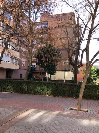 Plus de détails pour Calle Teruel, 5, Fuenlabrada - Local commercial à louer