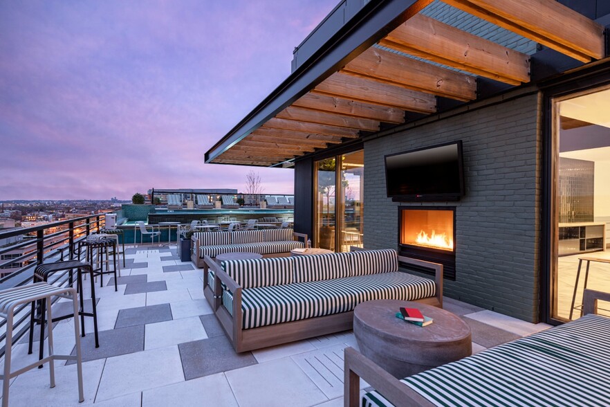 320 Florida Ave NE, Washington, DC à louer - Photo de l’immeuble – Image 2 sur 55