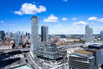 130 Queens Quay E, Toronto, ON - VUE AÉRIENNE  vue de carte