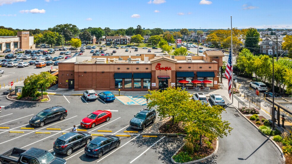 2421 W Cheltenham Ave, Philadelphia, PA à vendre - Photo de l’immeuble – Image 1 sur 8